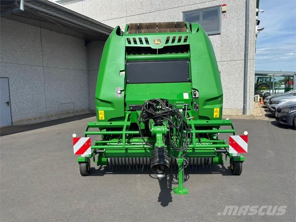 John Deere V451M Körbálázók