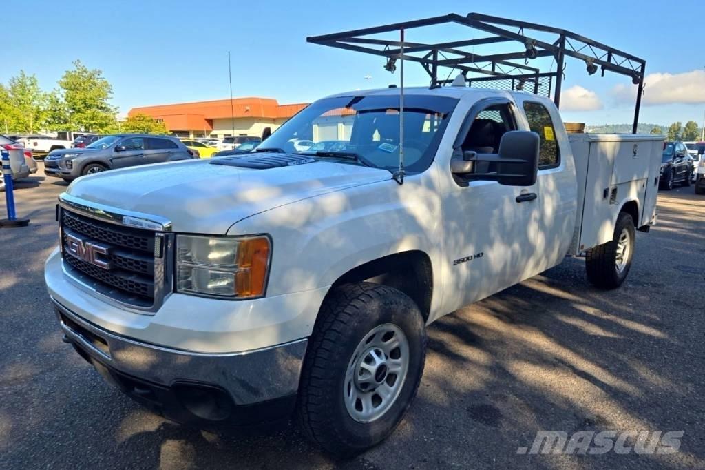 GMC Sierra 3500 HD Kis teherszállító/Platós kocsi