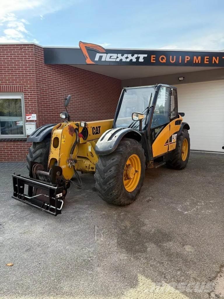CAT TH 330 B Teleszkópos rakodók