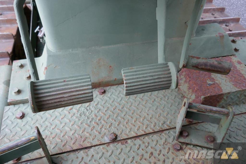 CAT D7G Ex-army lánctalpas dózerek