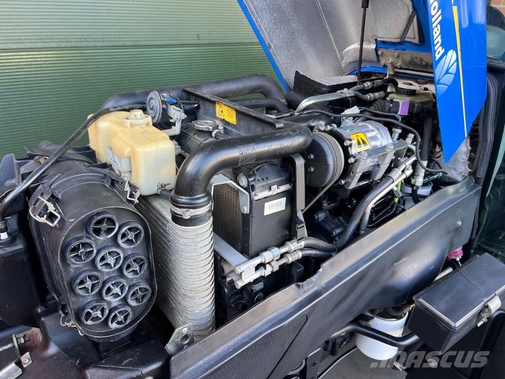 New Holland T4030F Traktorok