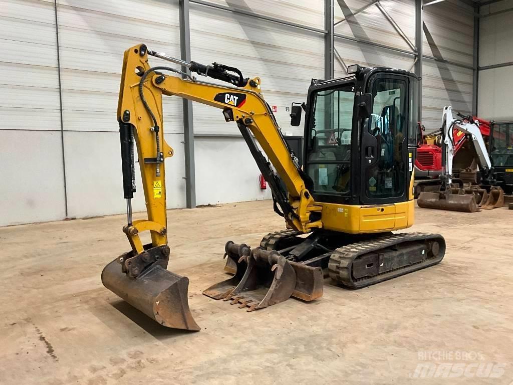 CAT 303 E Lánctalpas kotrók