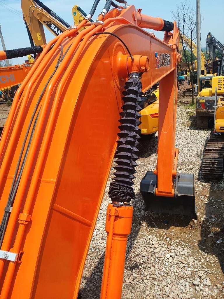 Hitachi ZX 240 Lánctalpas kotrók