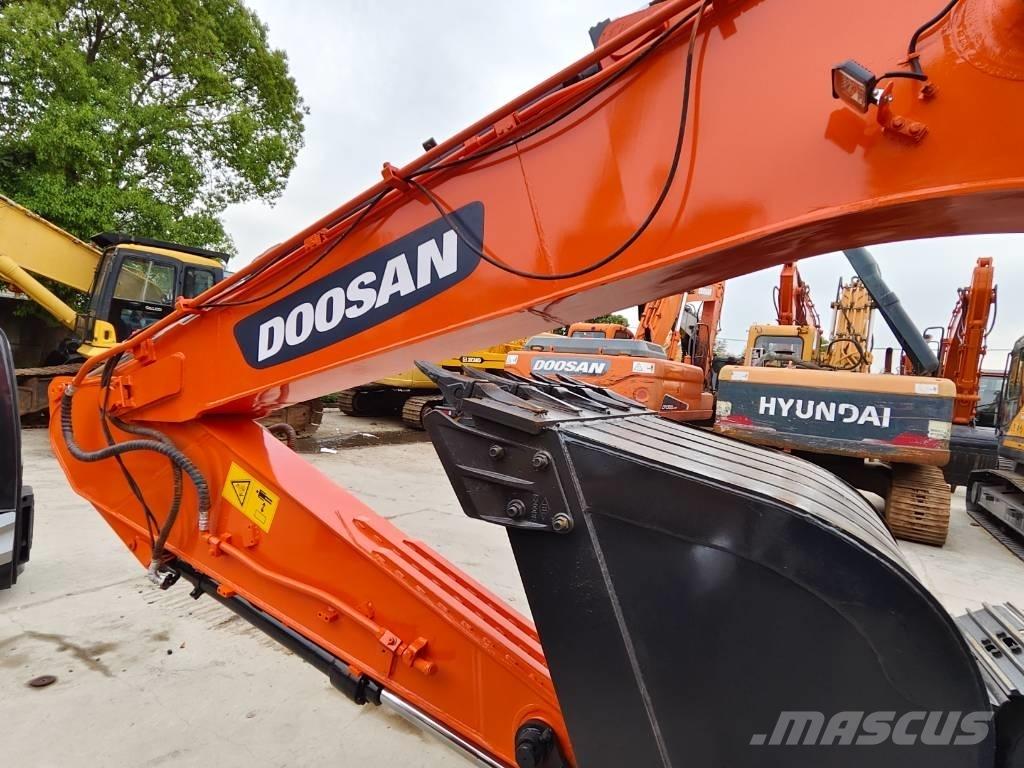 Doosan DX 225 LC Lánctalpas kotrók