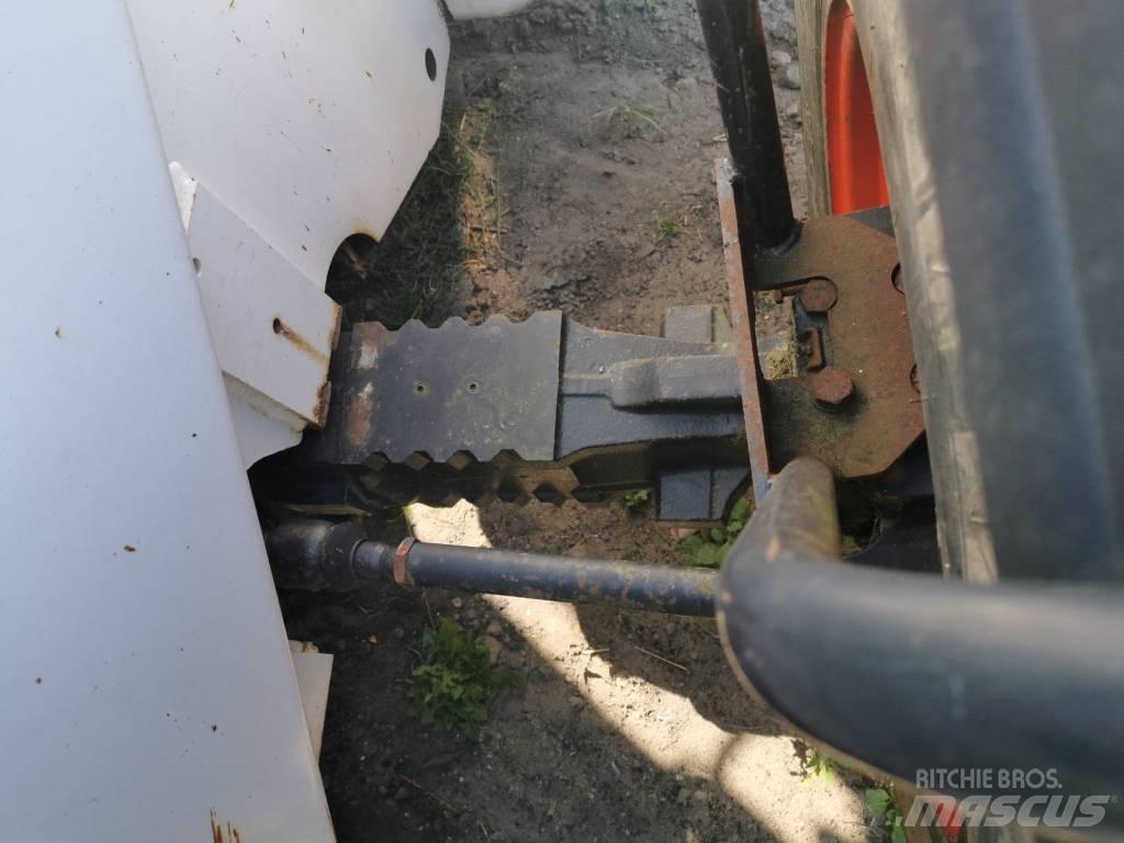 Bobcat T40140 2002r Kotrórakodók