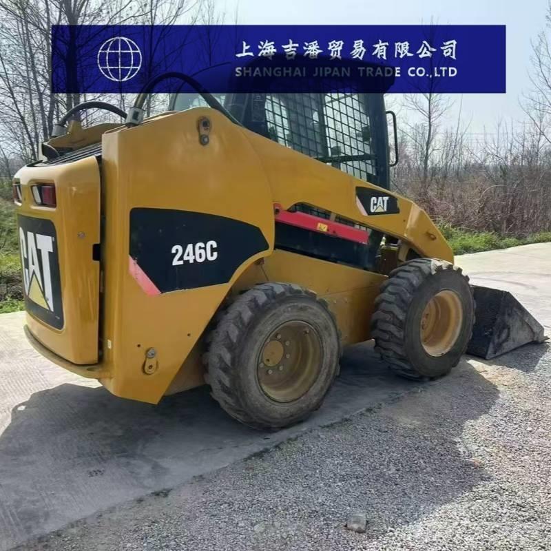 CAT 246 C Kompaktrakodók