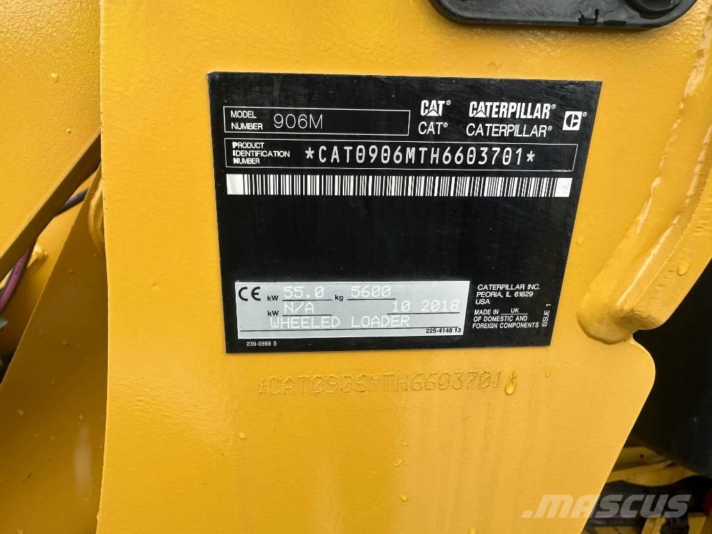 CAT 906 M Gumikerekes homlokrakodók