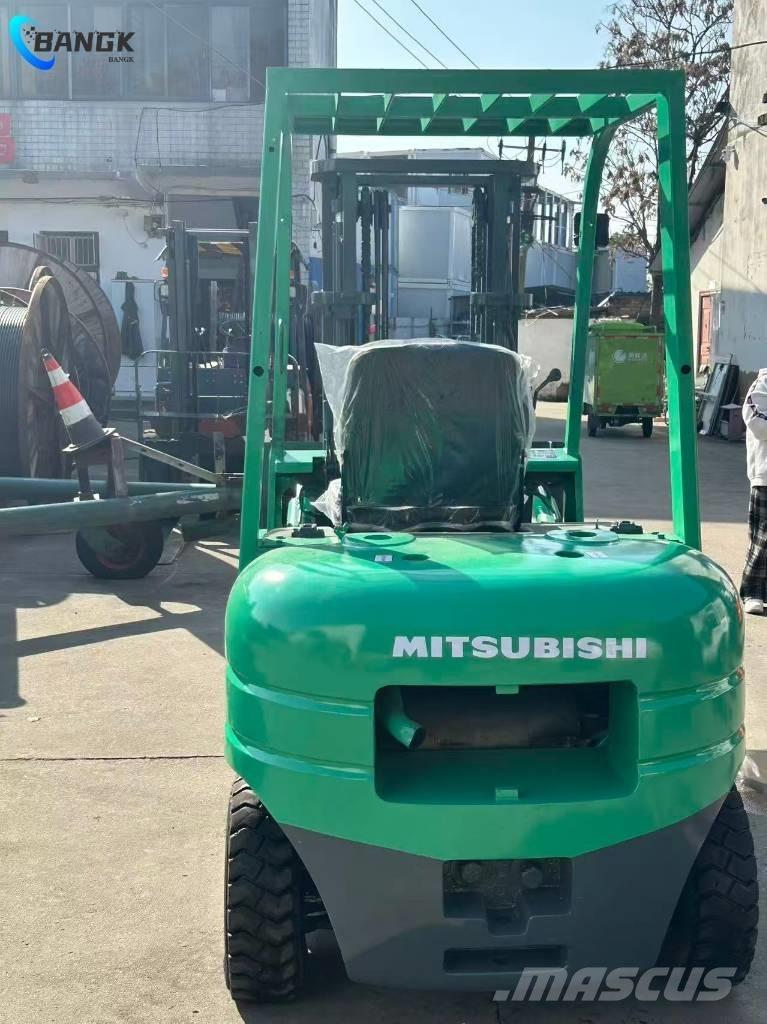 Mitsubishi FD 30 NT Dízel targoncák