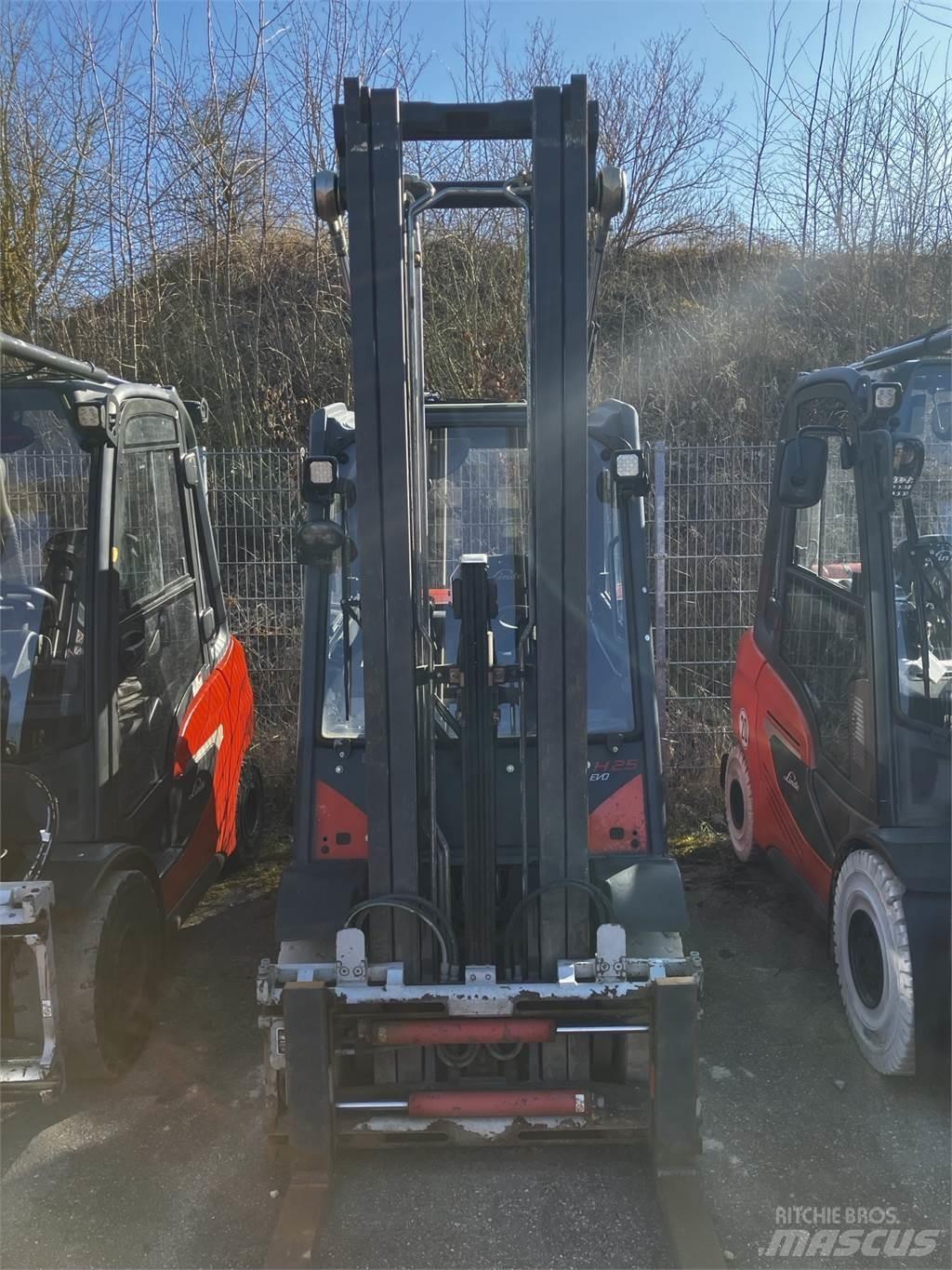 Linde H25T Gázüzemű targoncák