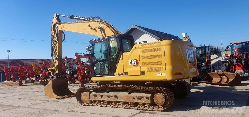 CAT 320 Lánctalpas kotrók