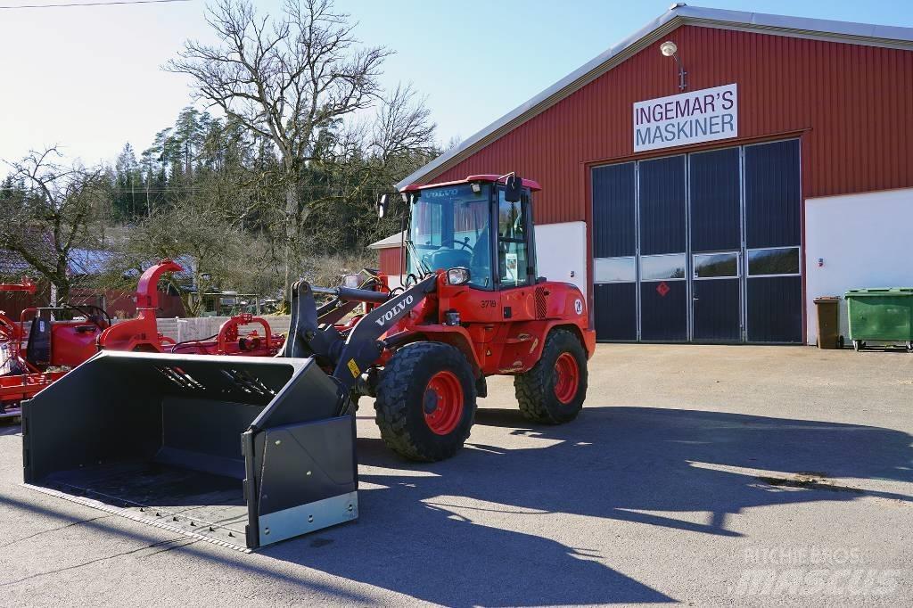 Volvo L 35 G Gumikerekes homlokrakodók