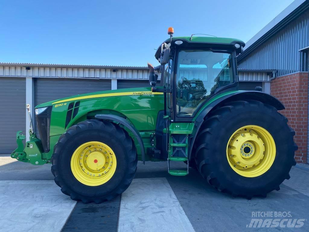 John Deere 8310 R Traktorok