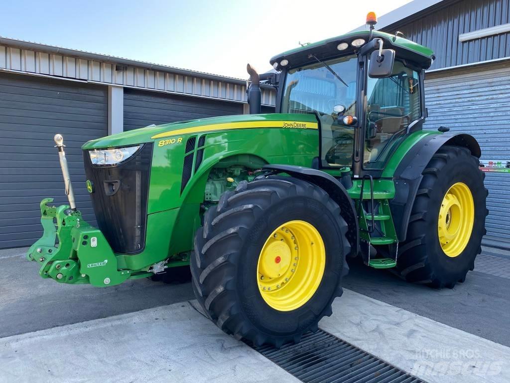 John Deere 8310 R Traktorok
