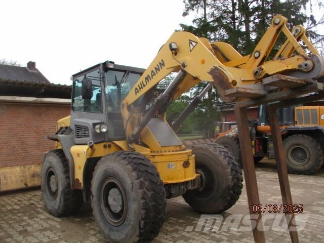 Ahlmann AS 210 E Gumikerekes homlokrakodók