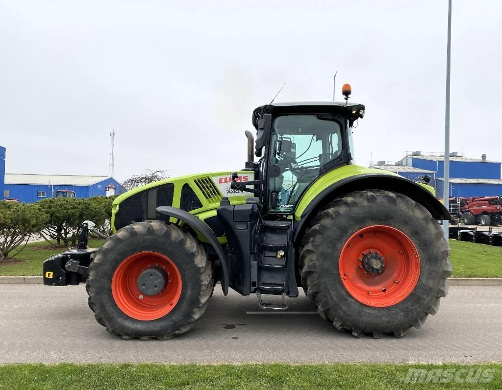 CLAAS Axion 950 Traktorok