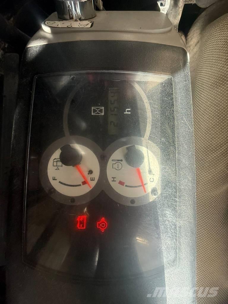 Komatsu PC 27 Mini kotrók < 7t