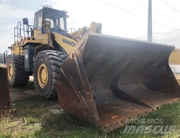 Komatsu WA 600-6 Gumikerekes homlokrakodók