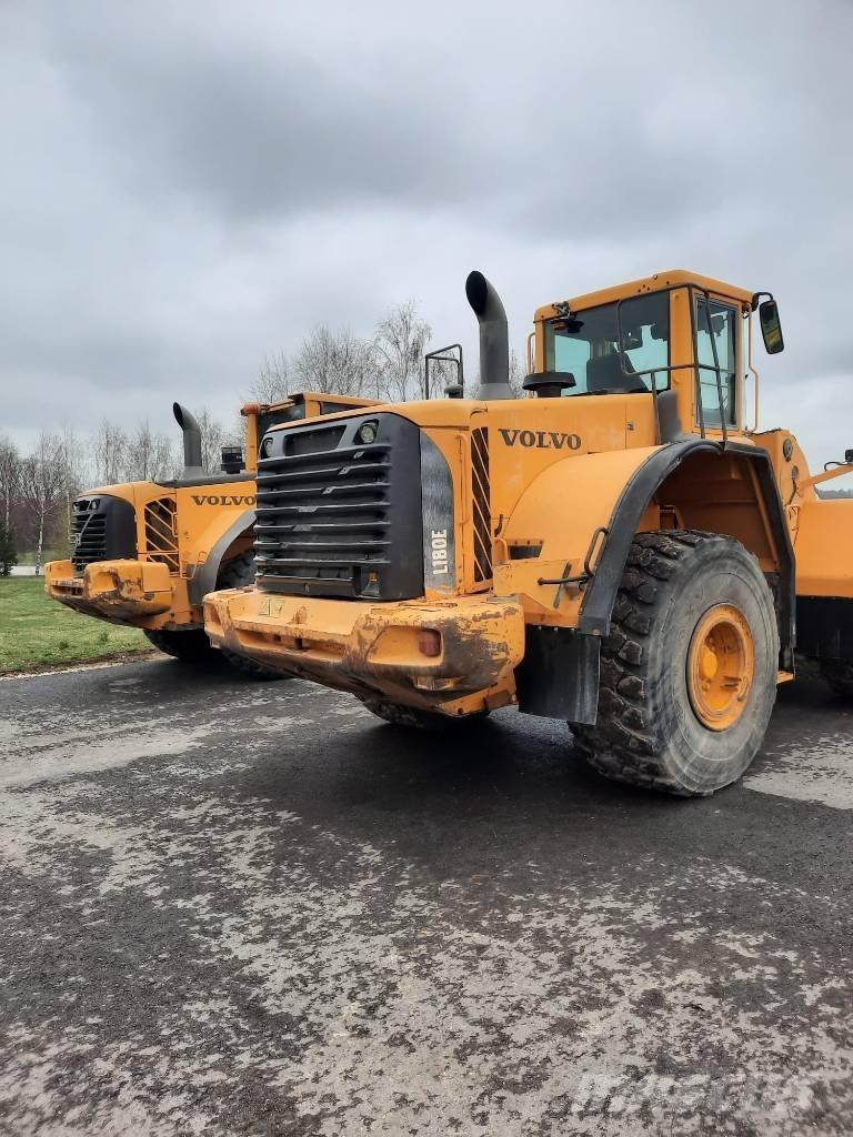 Volvo L 180 E Gumikerekes homlokrakodók