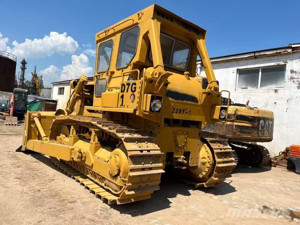CAT D 7 G lánctalpas dózerek