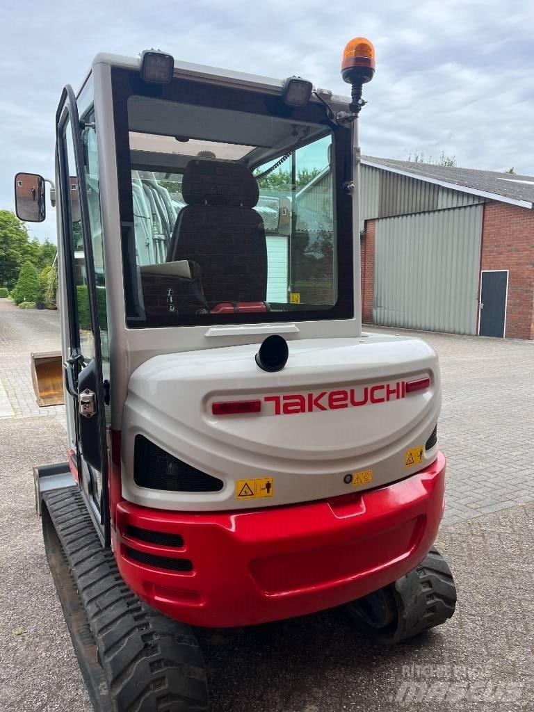 Takeuchi tb235-2 Mini kotrók < 7t