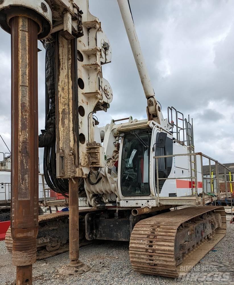 Bauer BG30 Cölöp fúrók