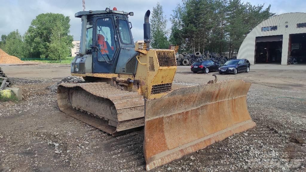 Komatsu D41P-6 lánctalpas dózerek