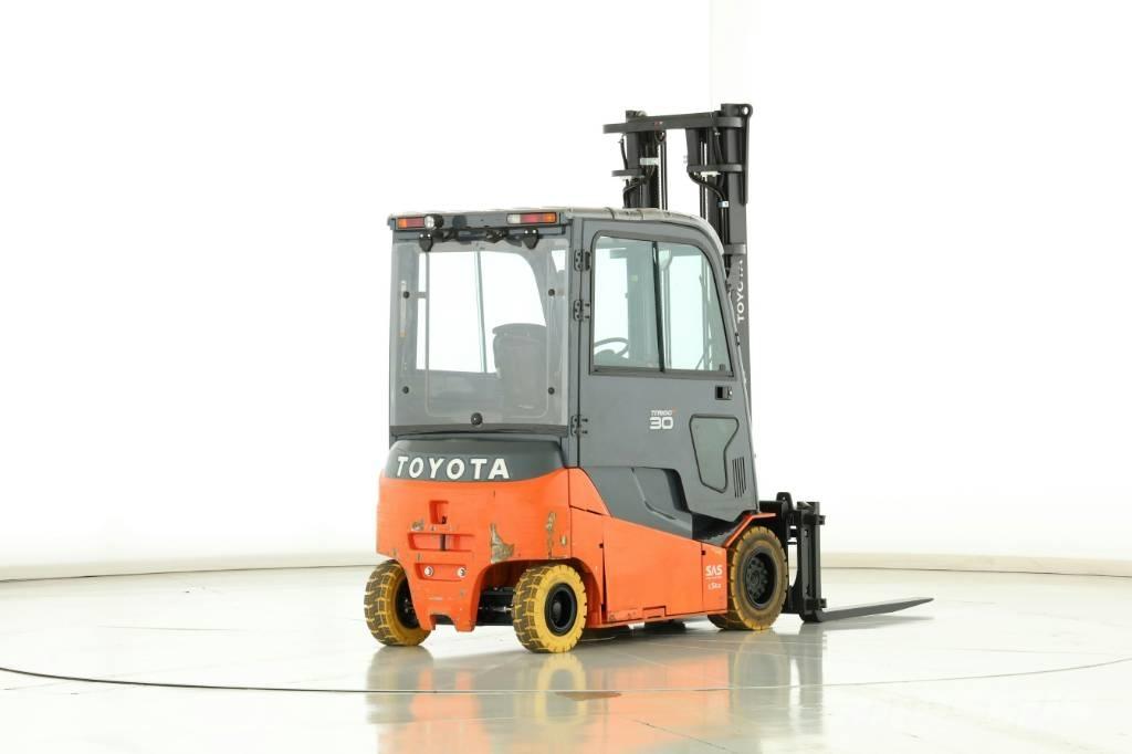 Toyota 8 FBMT 30 Elektromos targoncák