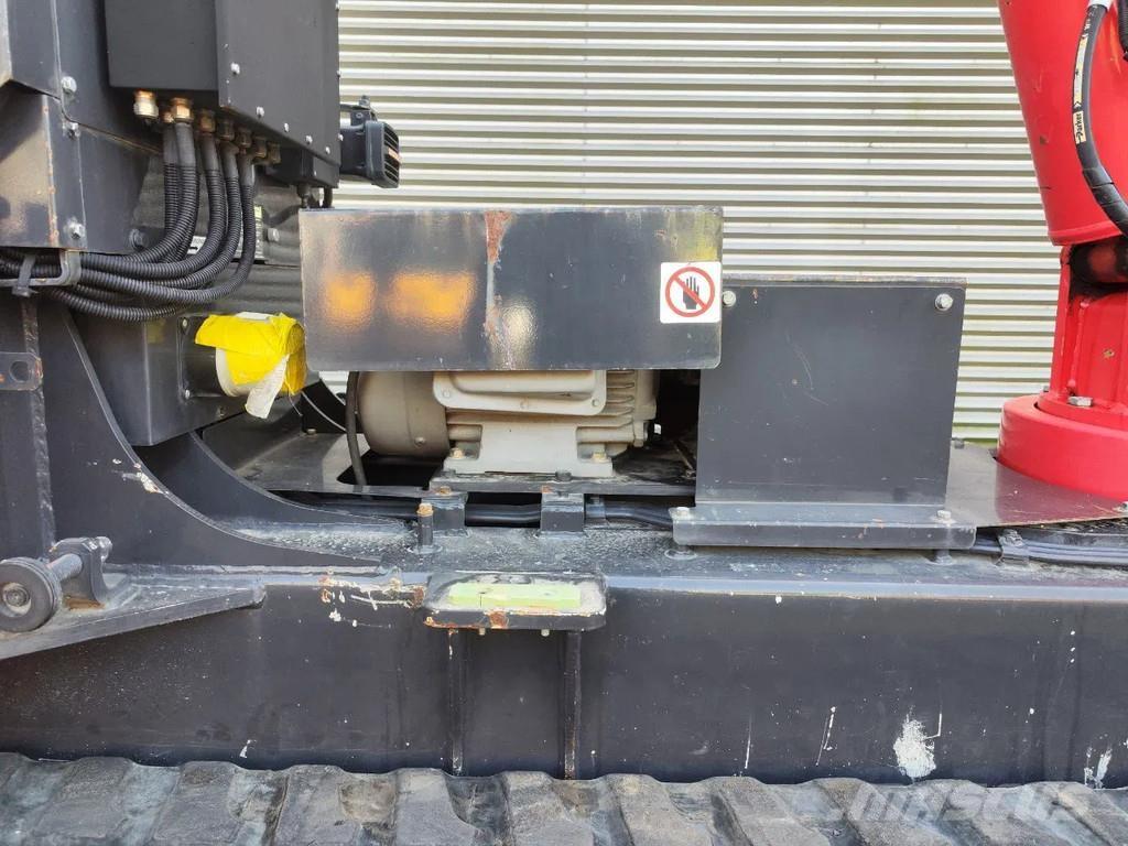 Unic URW 506 CDE Lánctalpas daruk