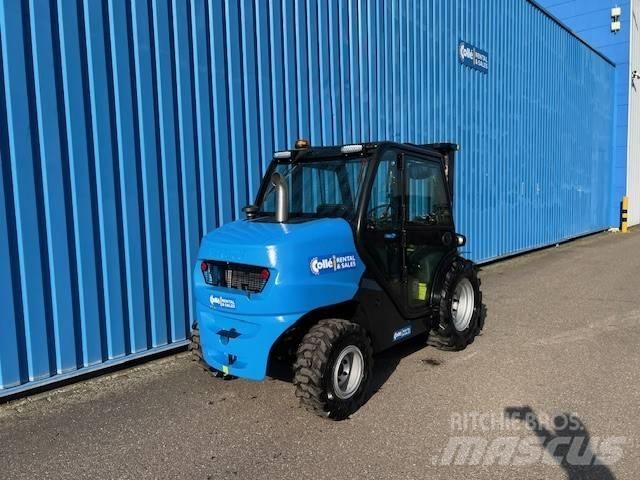 Manitou MC25-4 Teleszkópos rakodók