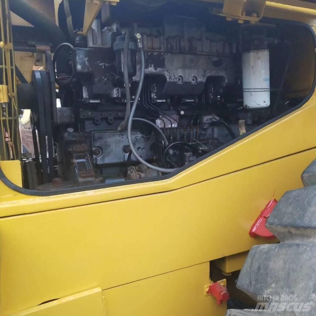Komatsu wa470-3 Gumikerekes homlokrakodók