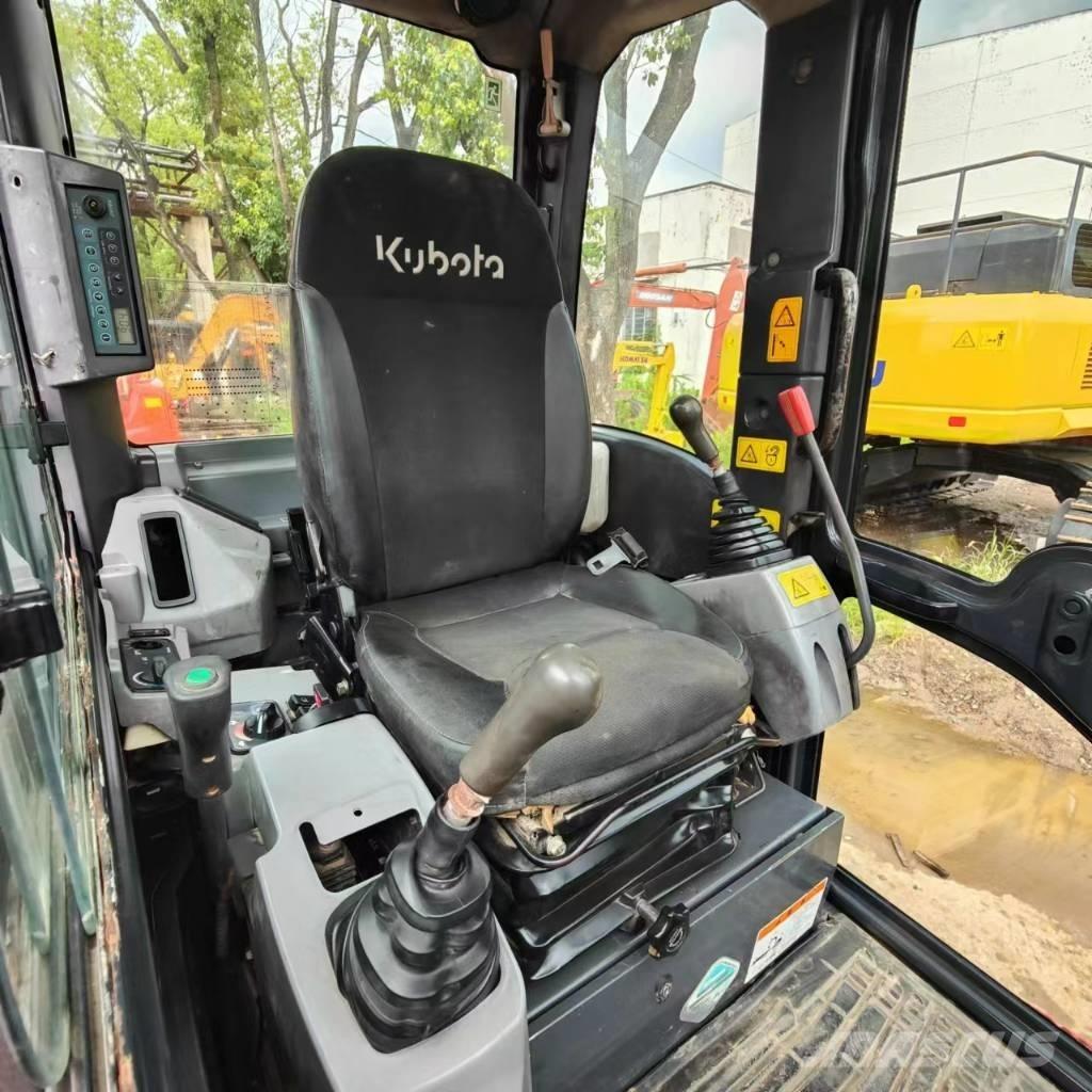 Kubota KX165 Lánctalpas kotrók