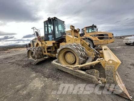 CAT 825 G Talajtömörítő gépek