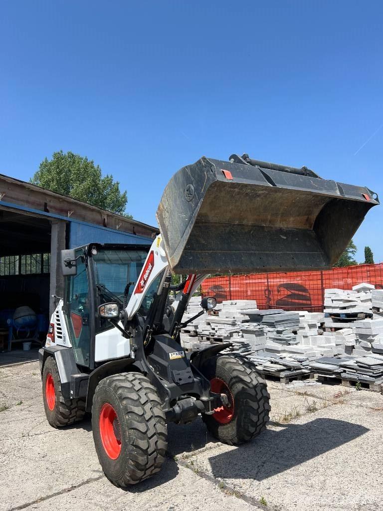 Bobcat L 85 Gumikerekes homlokrakodók
