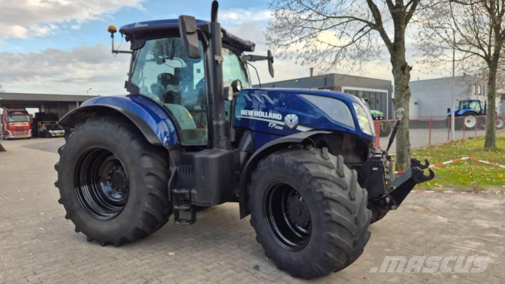 New Holland T 7.230 Traktorok