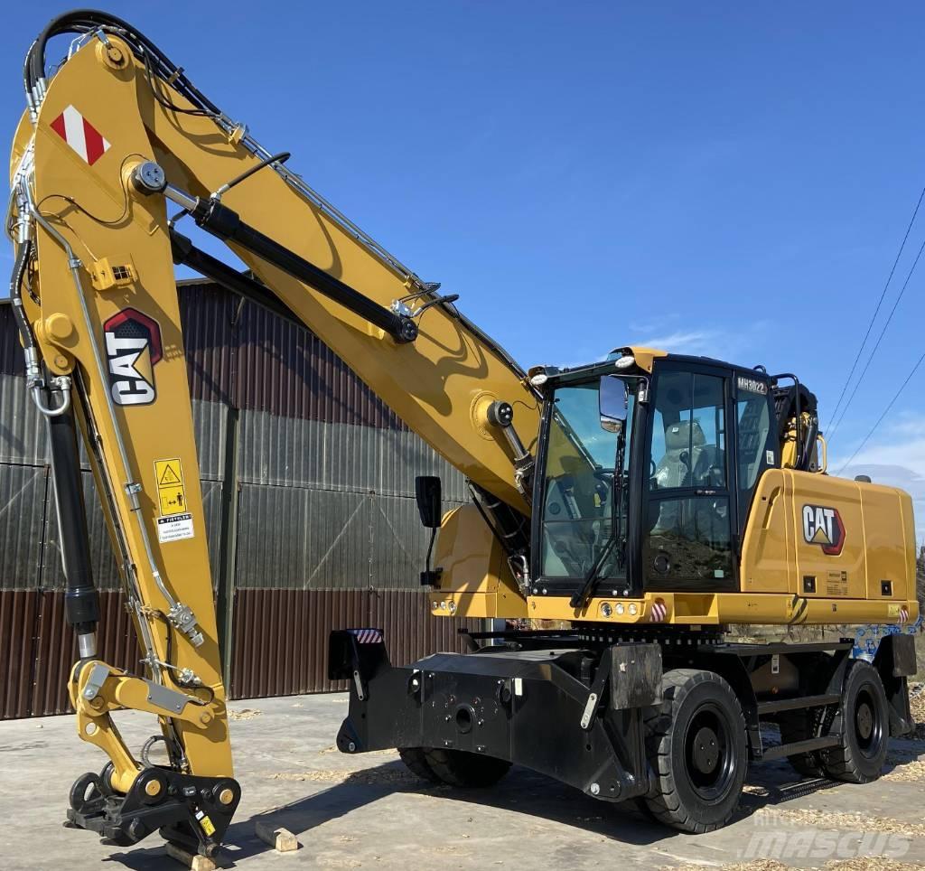 CAT MH 3022 Gumikerekes kotrók
