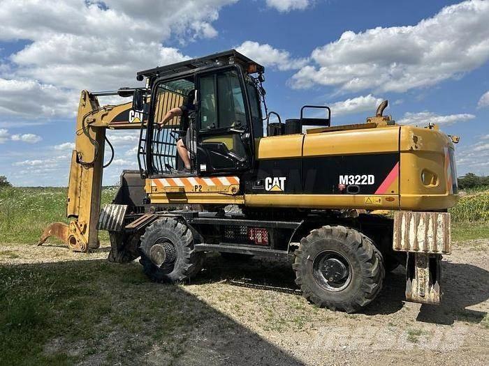 CAT M322D VAH Speciális kotrók