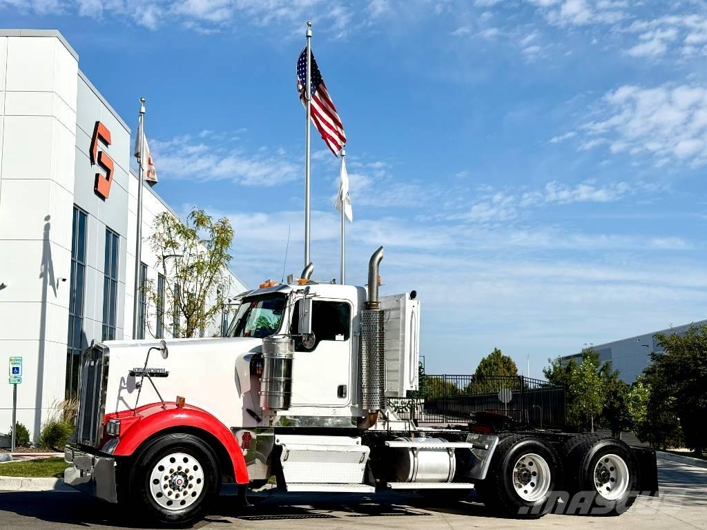 Kenworth W 900 Nyergesvontatók