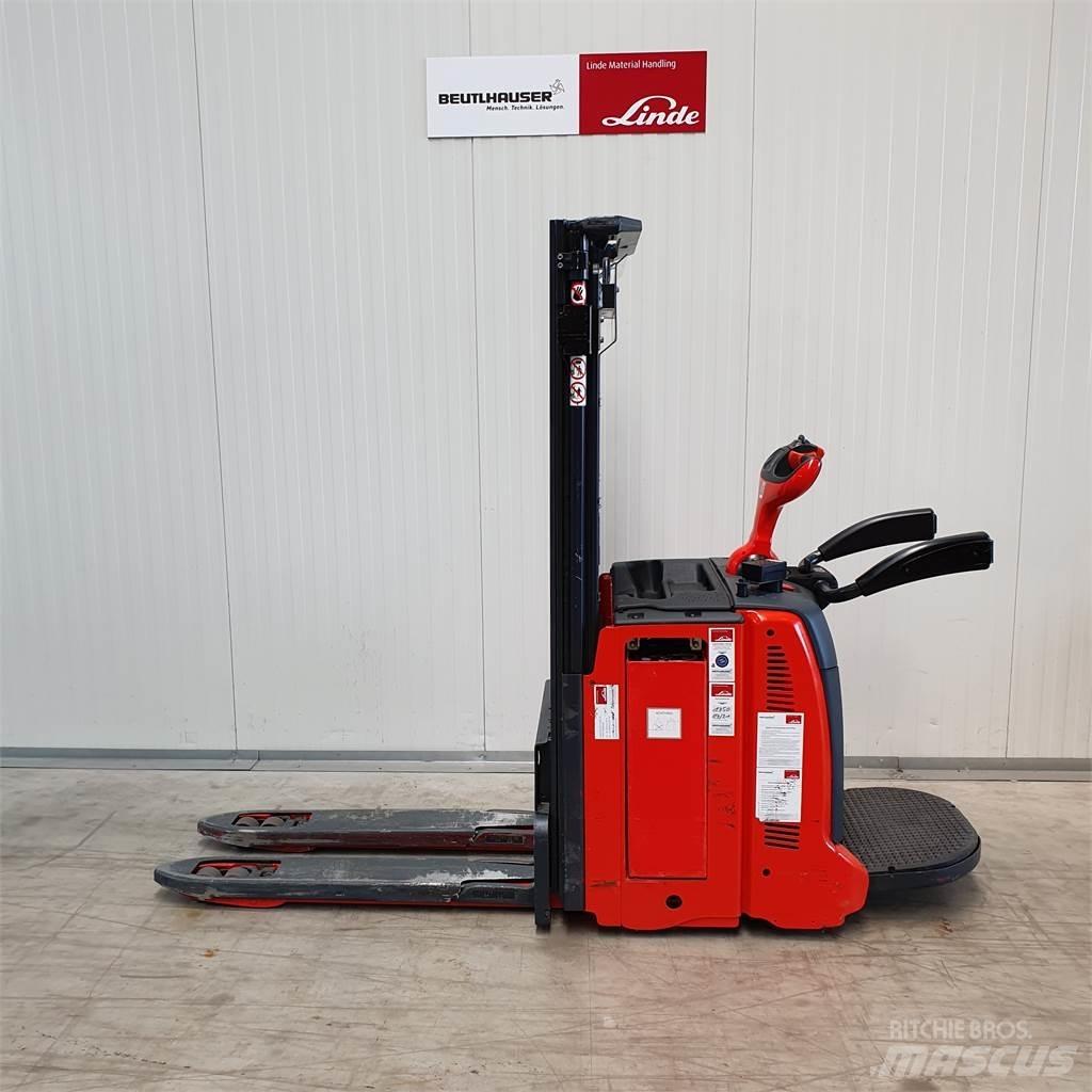 Linde D12AP Gyalogkíséretű targonca