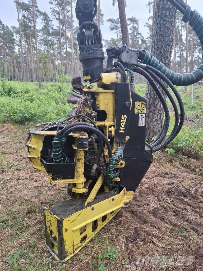John Deere 1270 G Betakarítók