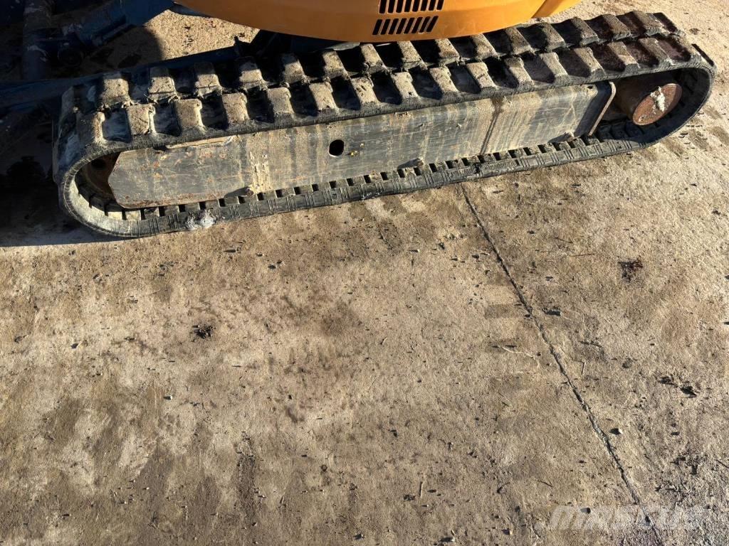 CASE CX 26 B ZTS Mini kotrók < 7t