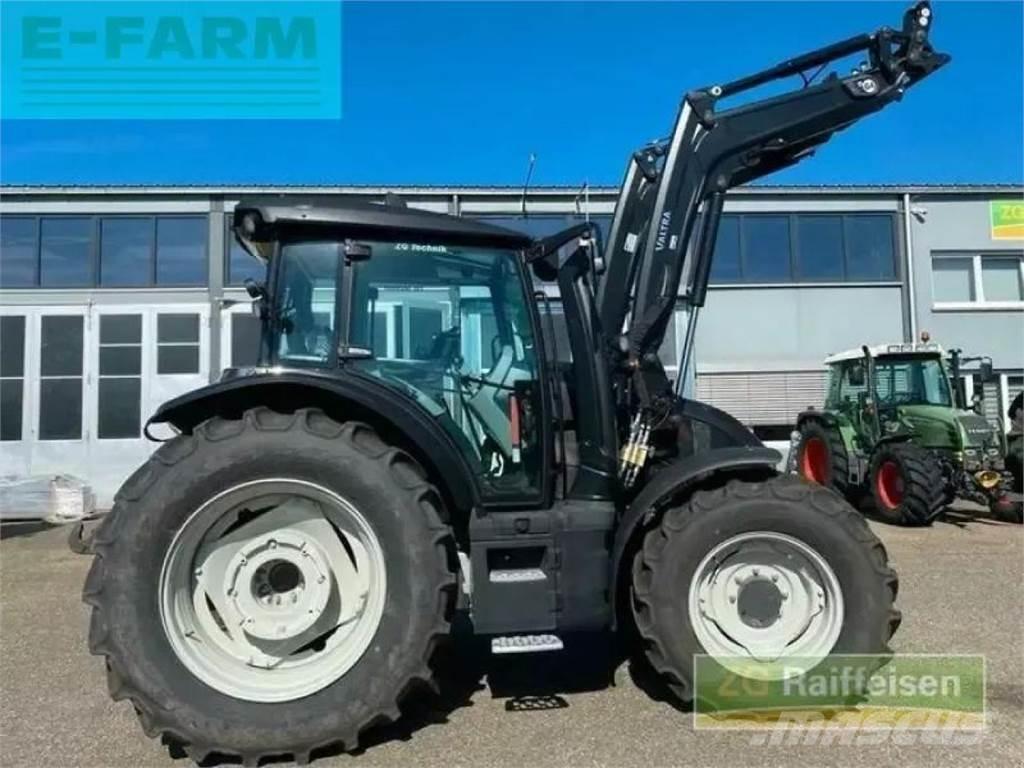 Valtra g135v 1b9 Traktorok
