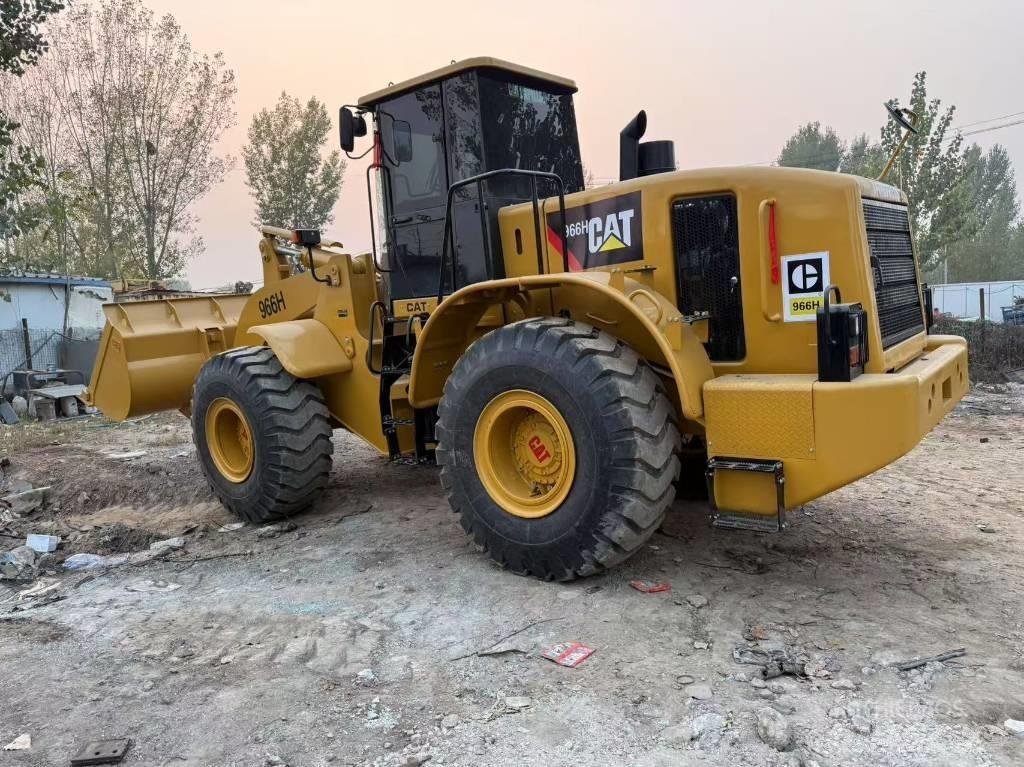 CAT 966 H Gumikerekes homlokrakodók