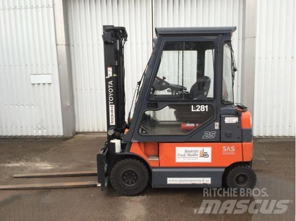 Toyota 7 FB MF 25 Elektromos targoncák