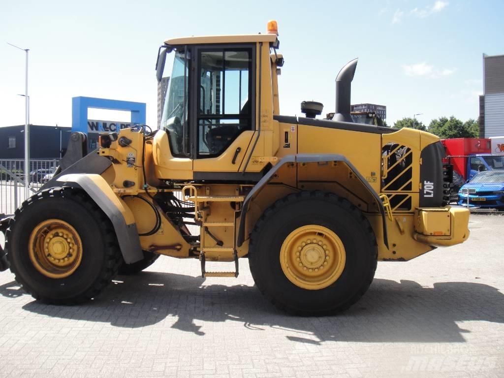 Volvo L 70 F Gumikerekes homlokrakodók