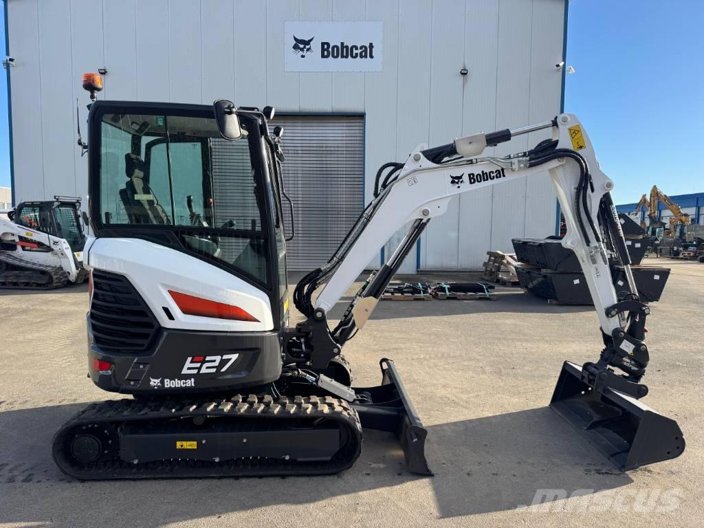 Bobcat E27 Mini kotrók < 7t