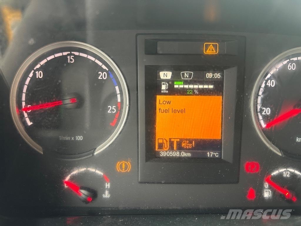 Scania P370 6x2*4 Horgos rakodó teherautók