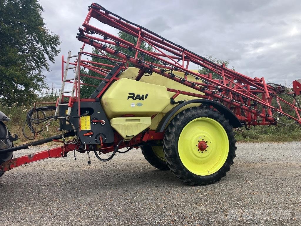Rau Trailed Sprayer Vontatott trágyaszórók