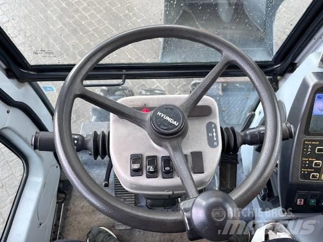 Hyundai Robex 140 W Gumikerekes kotrók