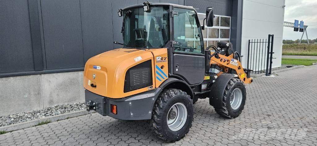 CASE 12 EV Evolution Gumikerekes homlokrakodók