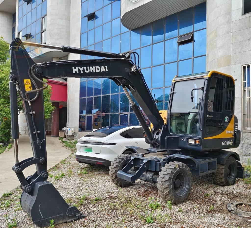 Hyundai 60 W VS Mini kotrók < 7t
